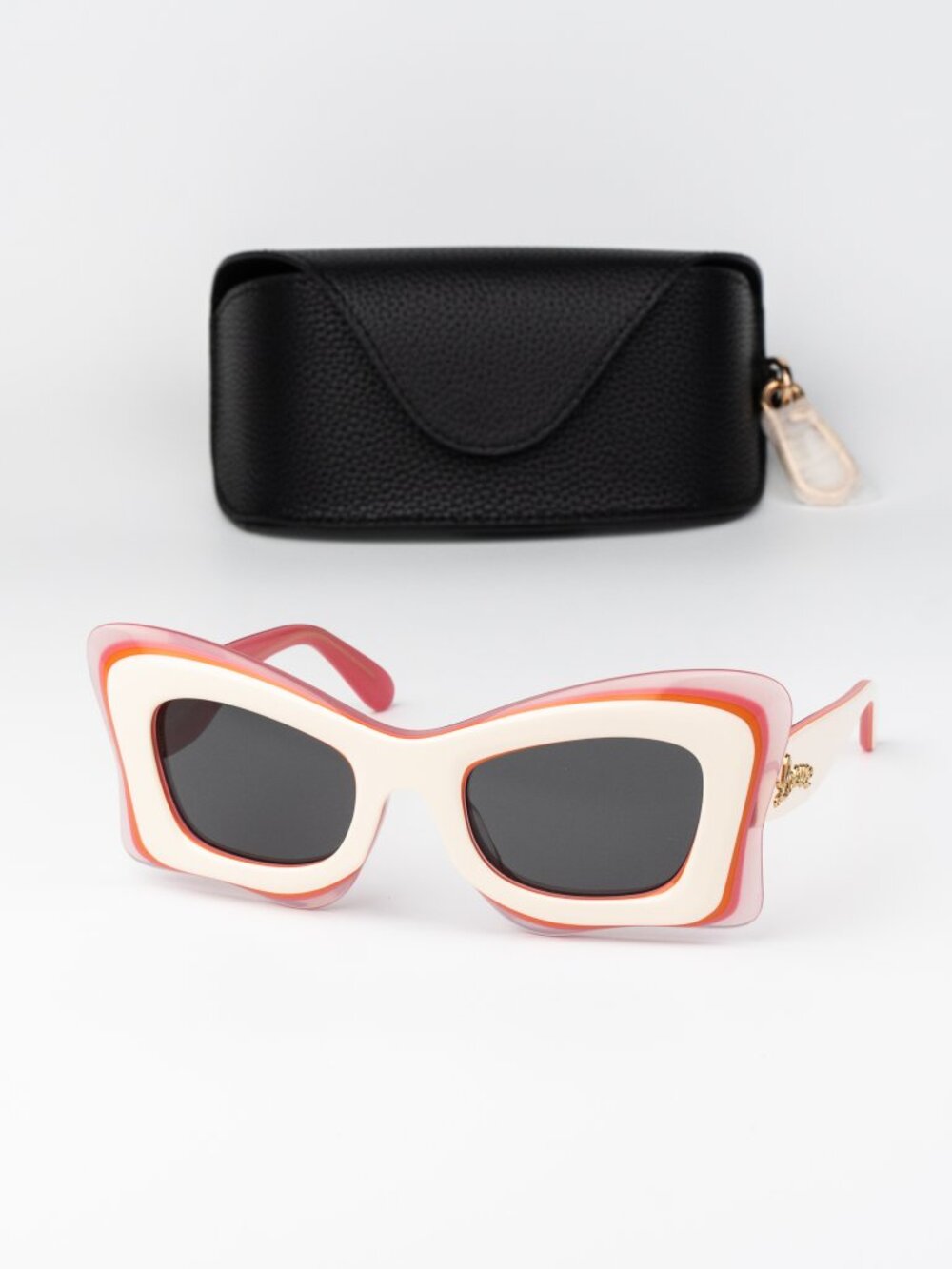 Loewe Women Sunglasses Ivory Pink Grey Cat Eye LW40140U 59A NEW AUTHENTIC